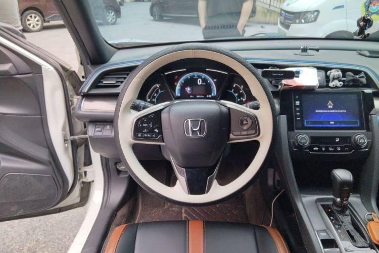 Used Honda Civic 2021 HATCHBACK 220TURBO CVT New Trendsetter Steering Wheel
