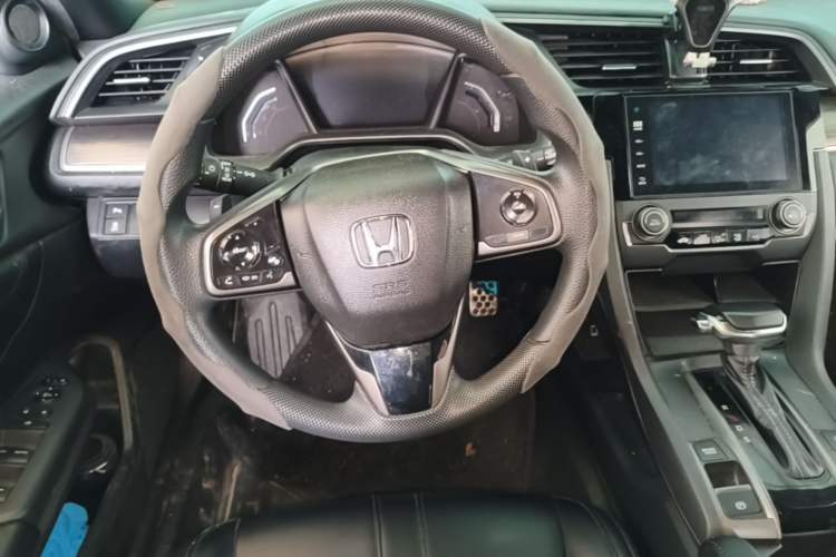Used Honda Civic 2021 HATCHBACK 220TURBO CVT Trendy Cool Edition Steering Wheel