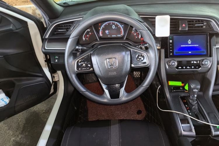 Used Honda Civic 2021 HATCHBACK 220TURBO CVT Trendy Cool Edition Steering Wheel