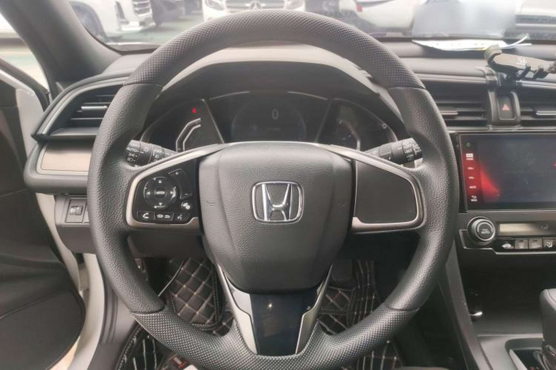 Used Honda Civic 2021 HATCHBACK 220TURBO CVT New Trendsetter Steering Wheel