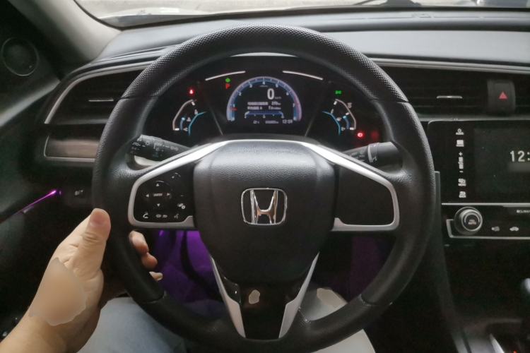 Used Honda Civic 2021 HATCHBACK 220TURBO CVT New Trendsetter Steering Wheel
