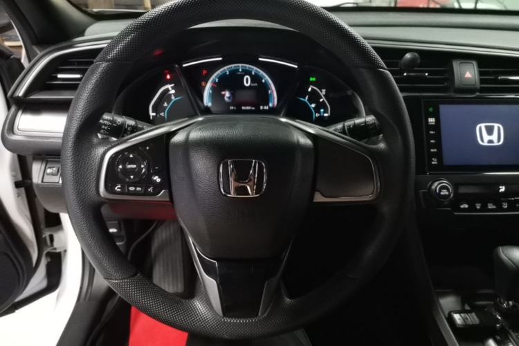 Used Honda Civic 2021 HATCHBACK 220TURBO CVT New Trendsetter Steering Wheel