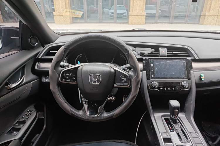 Used Honda Civic 2021 HATCHBACK 220TURBO CVT Trendy Cool Edition Steering Wheel
