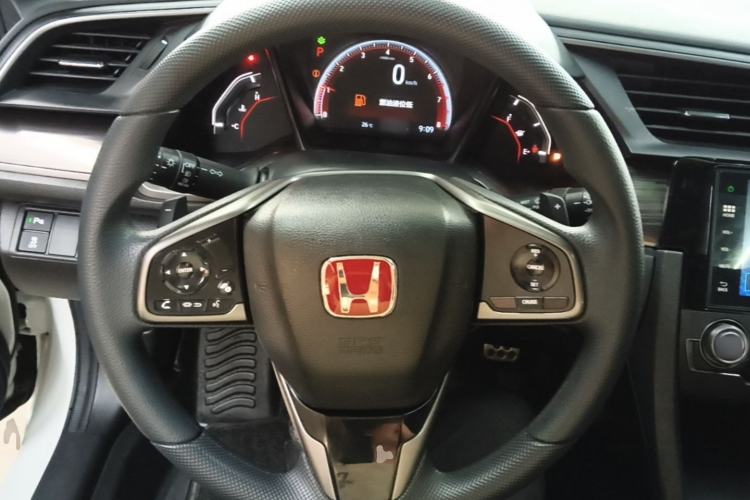 Used Honda Civic 2021 HATCHBACK 220TURBO CVT New Trendsetter Steering Wheel