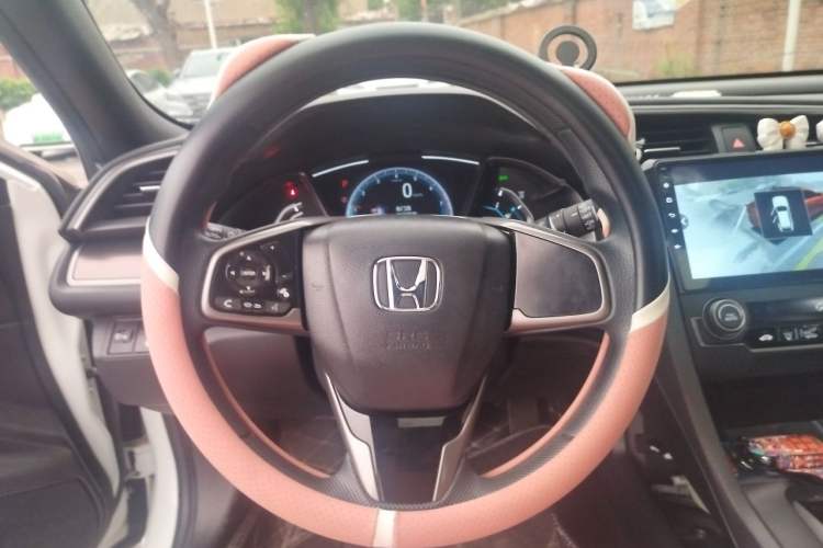 Used Honda Civic 2021 HATCHBACK 220TURBO CVT New Trendsetter Steering Wheel