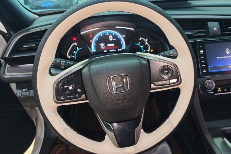 Used Honda Civic 2021 HATCHBACK 220TURBO CVT New Trendsetter Steering Wheel