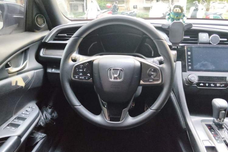 Used Honda Civic 2021 HATCHBACK 220TURBO CVT Trendy Cool Edition Steering Wheel