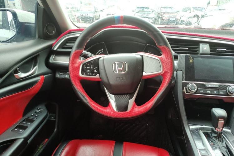 Used Honda Civic 2021 HATCHBACK 220TURBO CVT New Trendsetter Steering Wheel