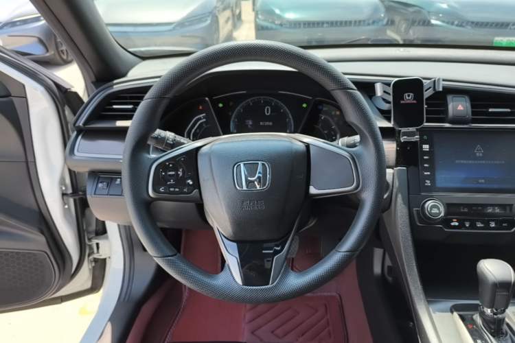 Used Honda Civic 2021 HATCHBACK 220TURBO CVT New Trendsetter Steering Wheel