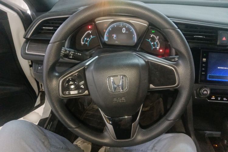 Used Honda Civic 2021 HATCHBACK 220TURBO CVT New Trendsetter Steering Wheel