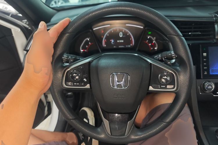 Used Honda Civic 2021 HATCHBACK 220TURBO CVT Trendy Cool Edition Steering Wheel
