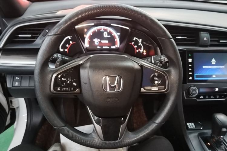 Used Honda Civic 2021 HATCHBACK 220TURBO CVT Trendy Cool Edition Steering Wheel