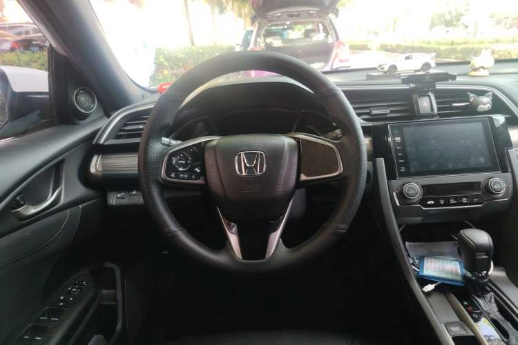 Used Honda Civic 2021 HATCHBACK 220TURBO CVT New Trendsetter Steering Wheel