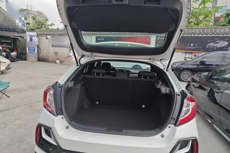 Used Honda Civic 2021 HATCHBACK 220TURBO CVT New Trendsetter Trunk