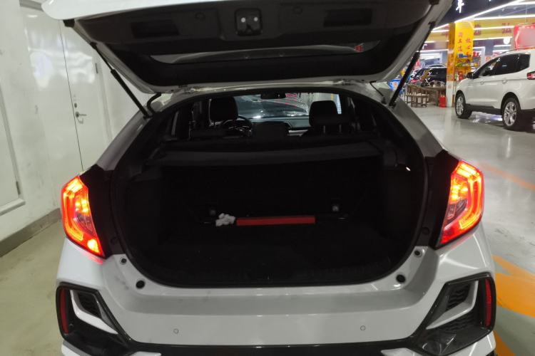 Used Honda Civic 2021 HATCHBACK 220TURBO CVT Trendy Cool Edition Trunk