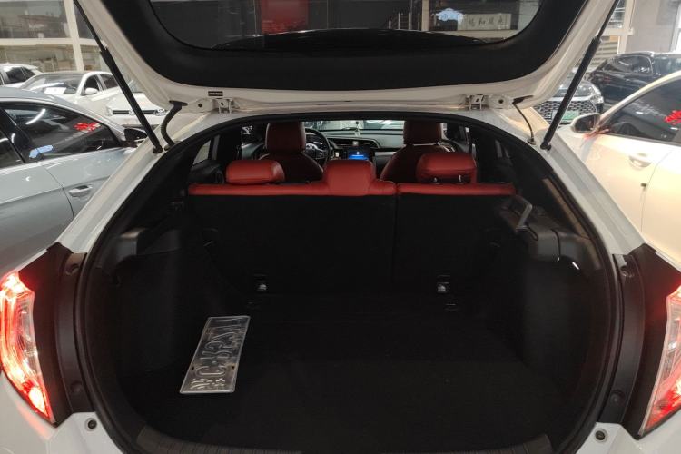 Used Honda Civic 2021 HATCHBACK 220TURBO CVT Trendy Cool Edition Trunk