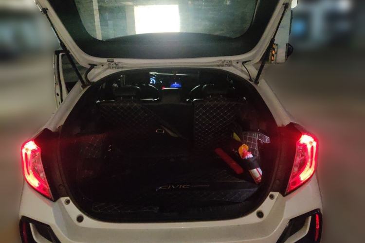 Used Honda Civic 2021 HATCHBACK 220TURBO CVT New Trendsetter Trunk
