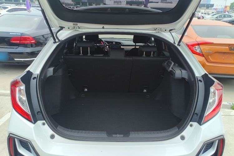 Used Honda Civic 2021 HATCHBACK 220TURBO CVT Trendy Cool Edition Trunk