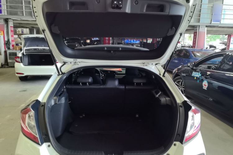 Used Honda Civic 2021 HATCHBACK 220TURBO CVT Trendy Cool Edition Trunk