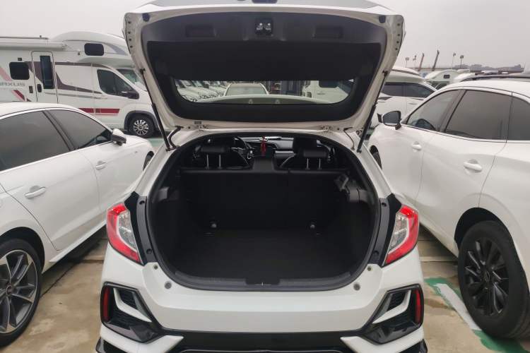 Used Honda Civic 2021 HATCHBACK 220TURBO CVT New Trendsetter Trunk