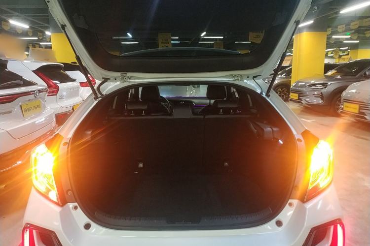 Used Honda Civic 2021 HATCHBACK 220TURBO CVT New Trendsetter Trunk