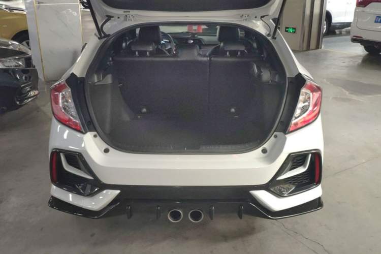 Used Honda Civic 2021 HATCHBACK 220TURBO CVT New Trendsetter Trunk