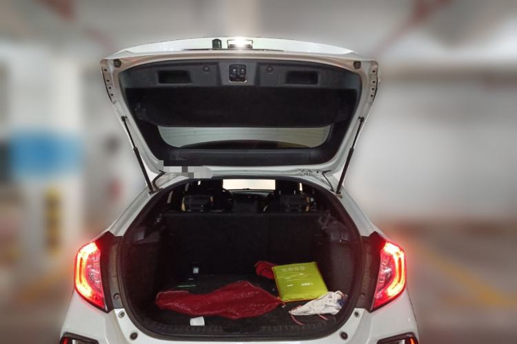 Used Honda Civic 2021 HATCHBACK 220TURBO CVT New Trendsetter Trunk