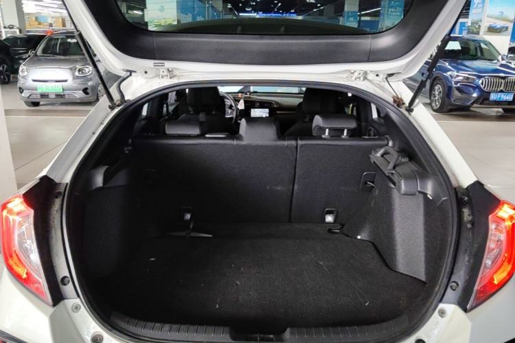 Used Honda Civic 2021 HATCHBACK 220TURBO CVT Dynamic Control Trunk