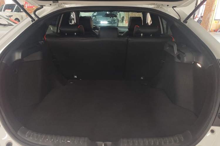 Used Honda Civic 2021 HATCHBACK 220TURBO CVT Trendy Cool Edition Trunk