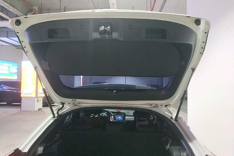 Used Honda Civic 2021 HATCHBACK 220TURBO CVT New Trendsetter Trunk