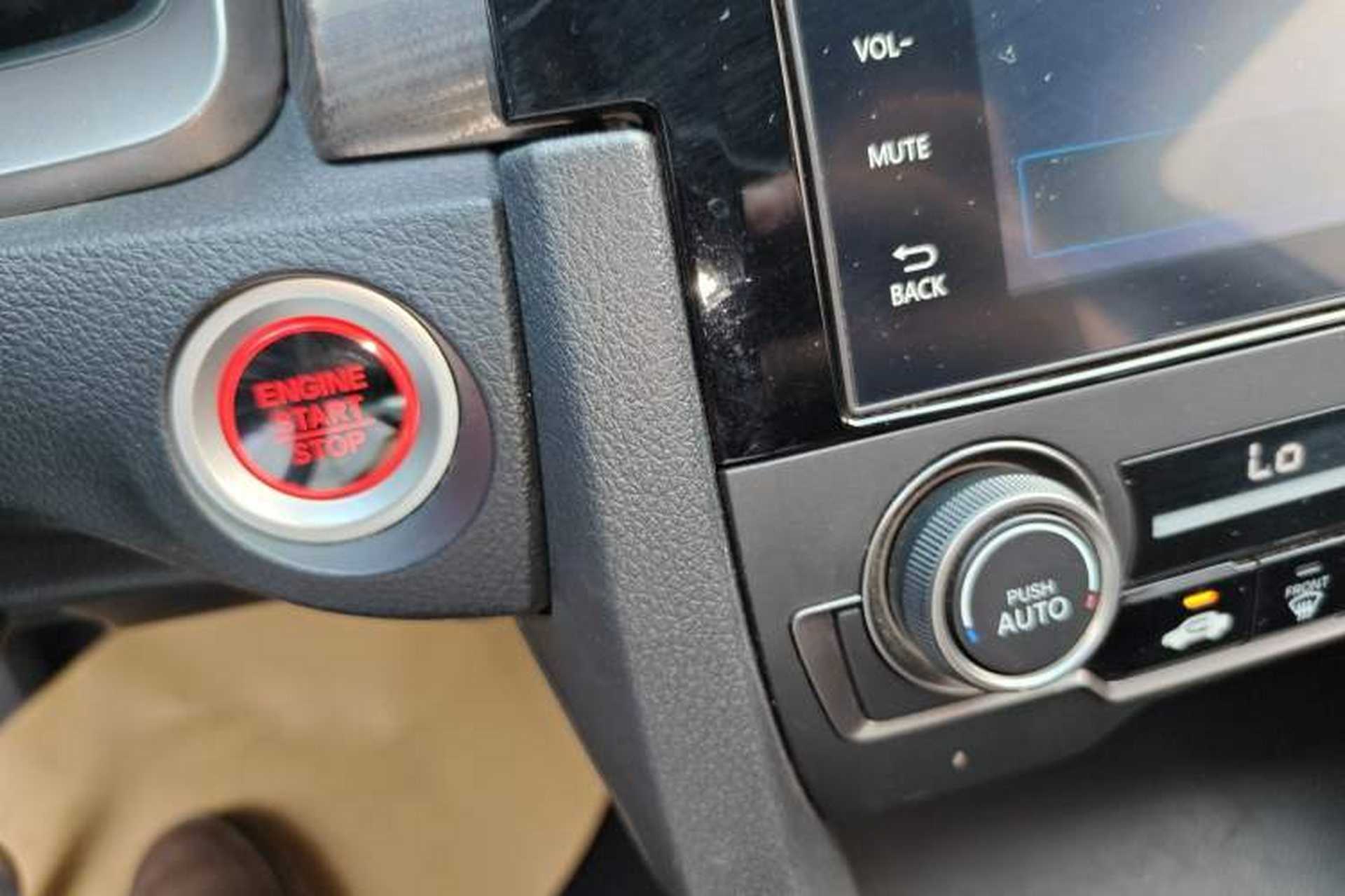 Used Honda Civic 2021 HATCHBACK 220TURBO CVT New Trendsetter Vehicle Key