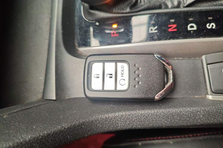 Used Honda Civic 2021 HATCHBACK 220TURBO CVT New Trendsetter Vehicle Key