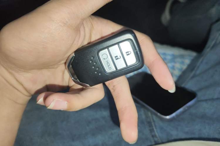 Used Honda Civic 2021 HATCHBACK 220TURBO CVT New Trendsetter Vehicle Key