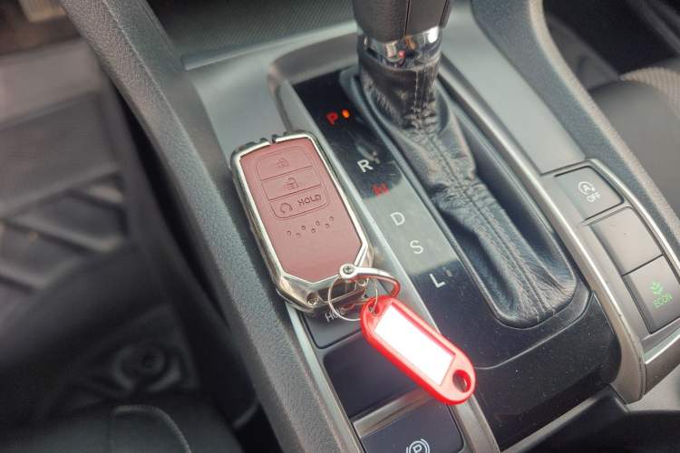Used Honda Civic 2021 HATCHBACK 220TURBO CVT New Trendsetter Vehicle Key