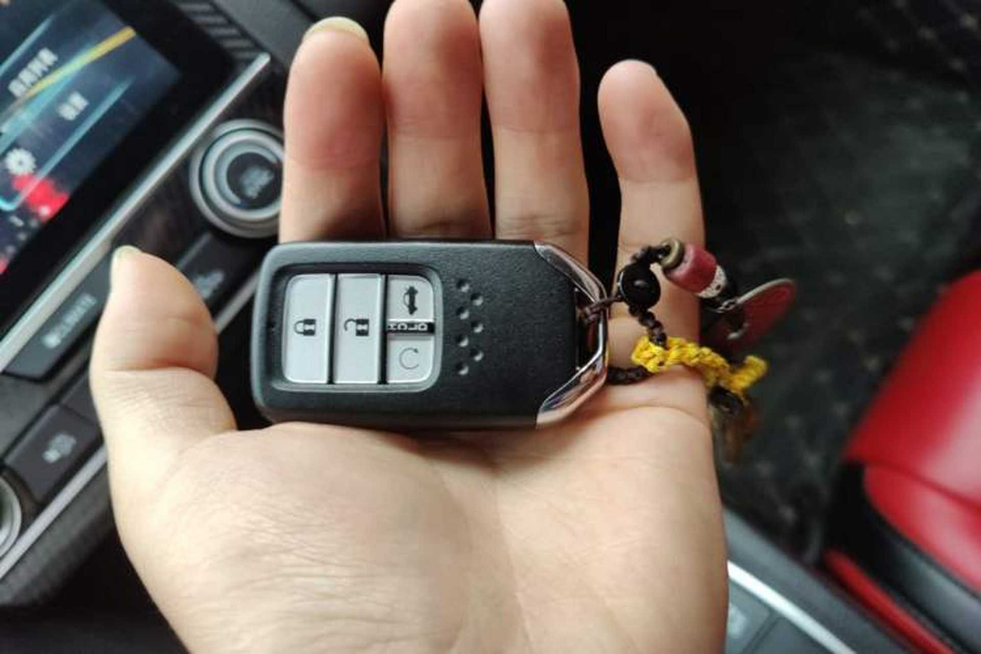Used Honda Civic 2021 HATCHBACK 220TURBO CVT New Trendsetter Vehicle Key