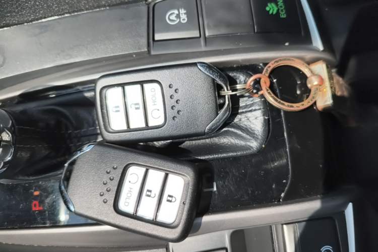 Used Honda Civic 2021 HATCHBACK 220TURBO CVT New Trendsetter Vehicle Key