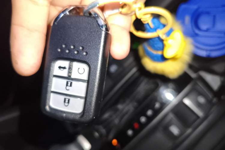 Used Honda Civic 2021 HATCHBACK 220TURBO CVT New Trendsetter Vehicle Key