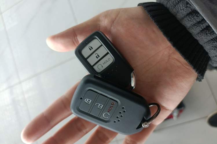 Used Honda Civic 2021 HATCHBACK 220TURBO CVT New Trendsetter Vehicle Key