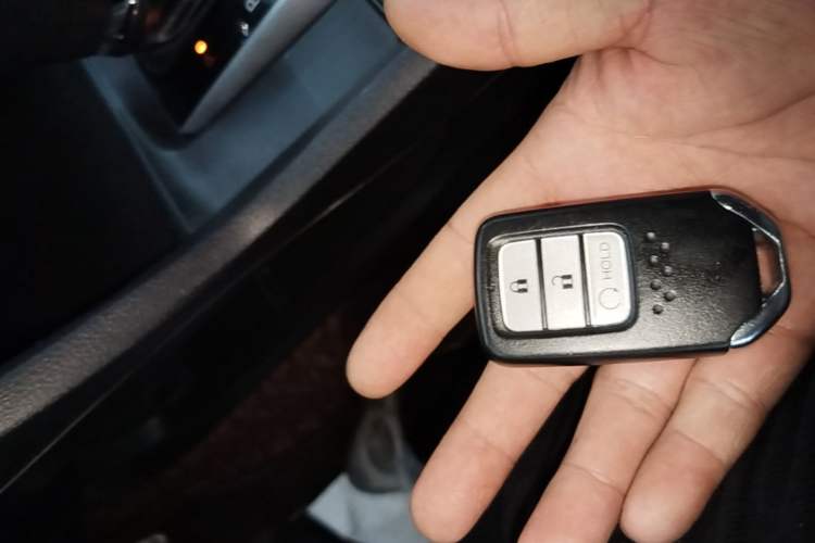 Used Honda Civic 2021 HATCHBACK 220TURBO CVT Trendy Cool Edition Vehicle Key