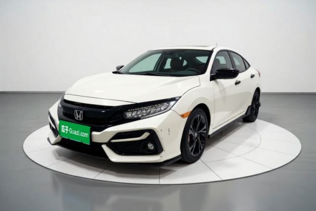 Ojetý Honda Civic 2021 HATCHBACK 220TURBO CVT Trendy Cool Edition