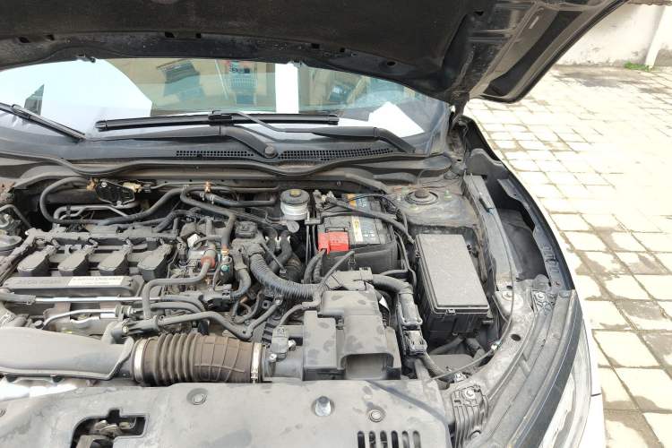 Used Honda Civic 2021 HATCHBACK 220TURBO CVT Trendy Cool Edition Engine Bay Left