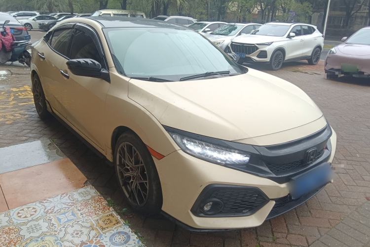 Used Honda Civic 2021 HATCHBACK 220TURBO CVT Trendy Cool Edition Front Right 45 Deg