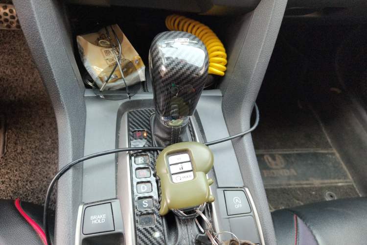Used Honda Civic 2021 HATCHBACK 220TURBO CVT Trendy Cool Edition Gear Lever