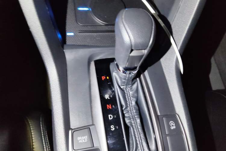 Used Honda Civic 2021 HATCHBACK 220TURBO CVT Trendy Cool Edition Gear Lever