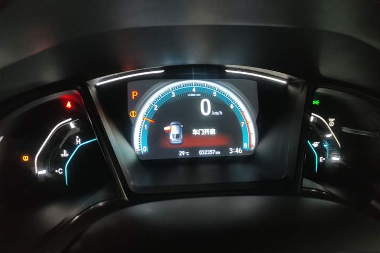 Used Honda Civic 2021 HATCHBACK 220TURBO CVT New Trendsetter Instrument Cluster