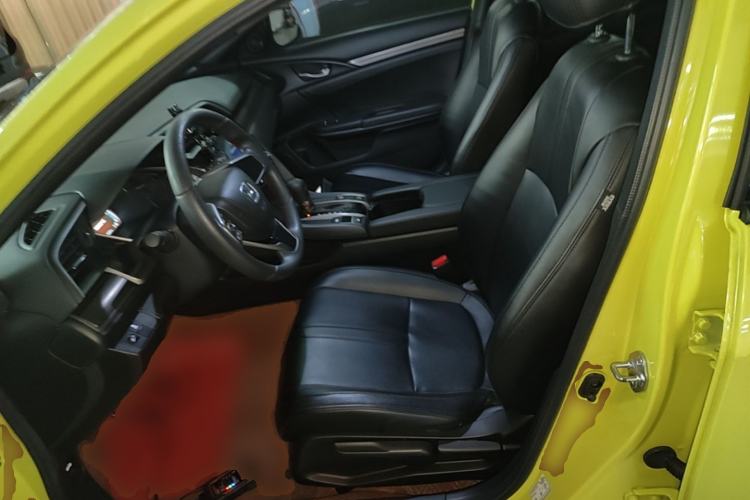 Used Honda Civic 2021 HATCHBACK 220TURBO CVT New Trendsetter Left Front Seat
