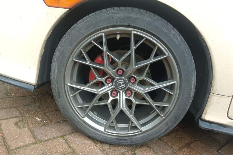 Used Honda Civic 2021 HATCHBACK 220TURBO CVT Trendy Cool Edition Left Front Wheel Hub
