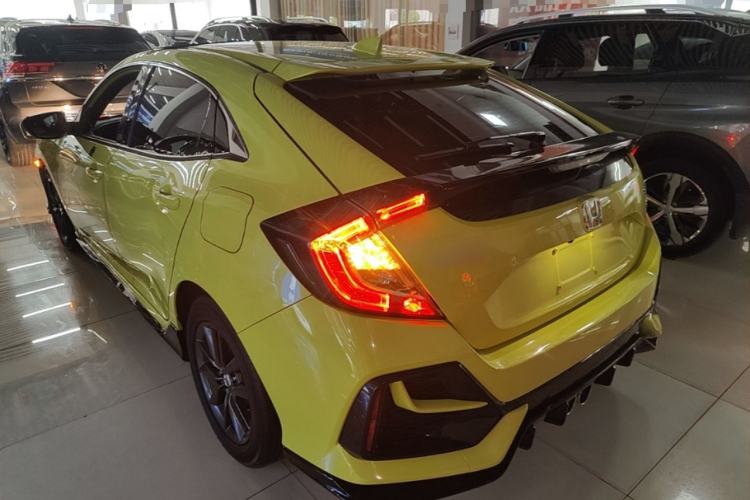 Used Honda Civic 2021 HATCHBACK 220TURBO CVT New Trendsetter Rear Left 45 Deg