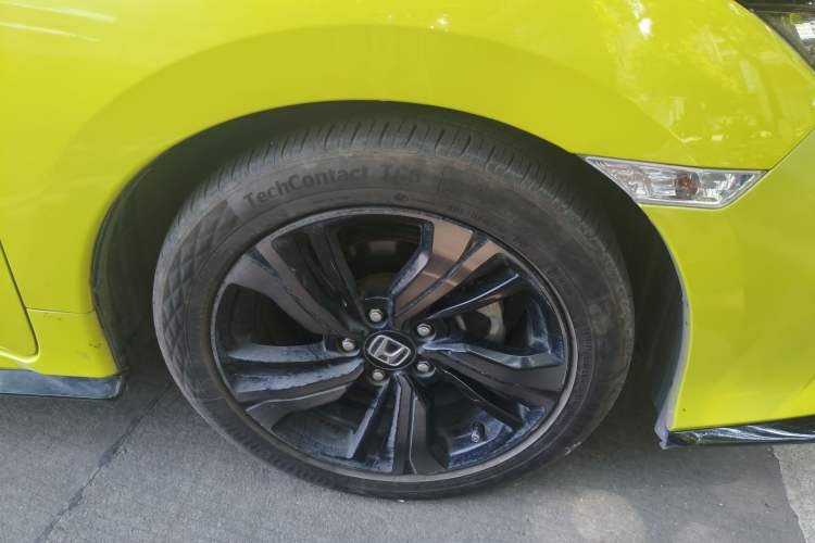 Used Honda Civic 2021 HATCHBACK 220TURBO CVT Trendy Cool Edition Right Front Wheel Hub