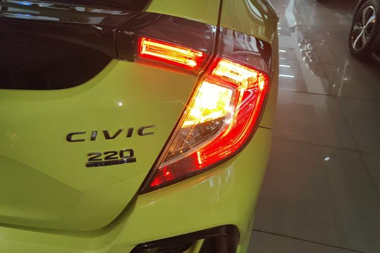 Used Honda Civic 2021 HATCHBACK 220TURBO CVT New Trendsetter Right Rear Taillight